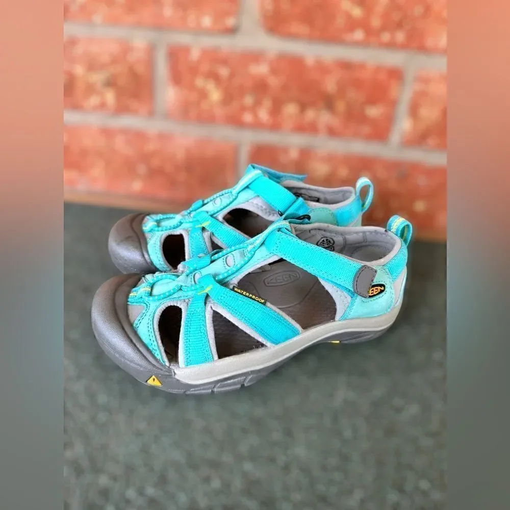 Keen Venice H2 Newport Hook & Loop Waterproof Fisherman Sandal Size 4